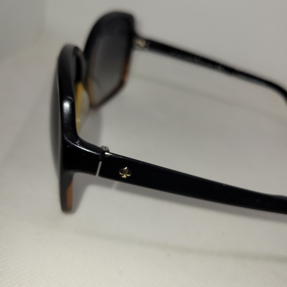 Kate Spade Sunglasses with Case - Picture 7 of 16